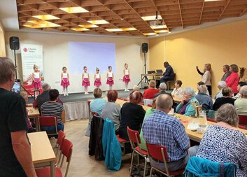 Den plný radosti pro seniory v Kašperských Horách